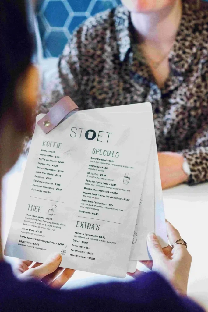 photo d'un menu pour la journée de la fetes des meres comme exemple du calendrier des évènements marketing 2025